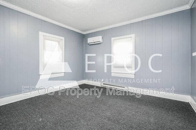 Foto del edificio - 534 Warriner St