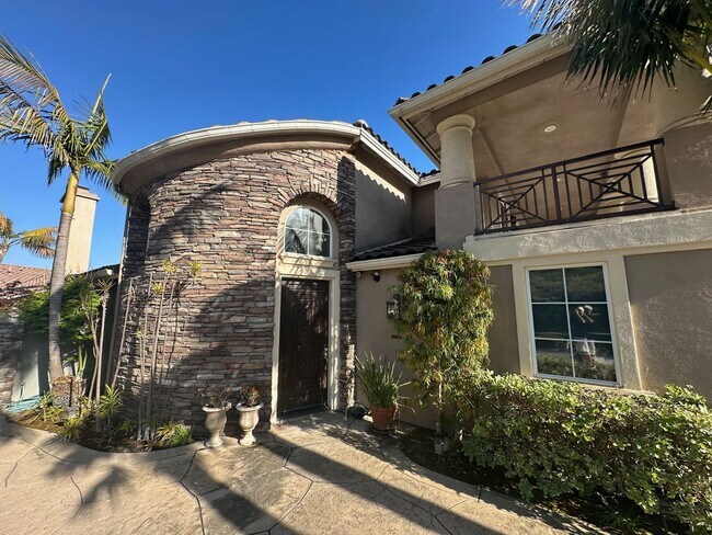 Foto del edificio - Exquisite Vina Del Mar home in Spanish Hills