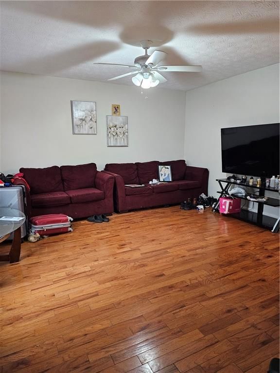 Building Photo - 587 Jackson Park Ln NW