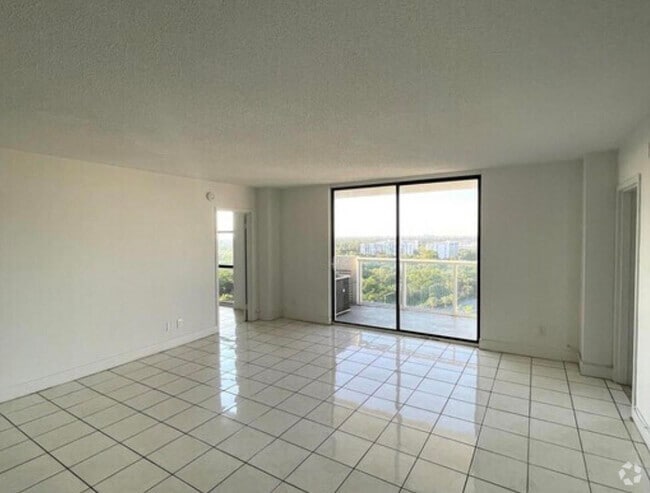 Building Photo - 13499 Biscayne Blvd