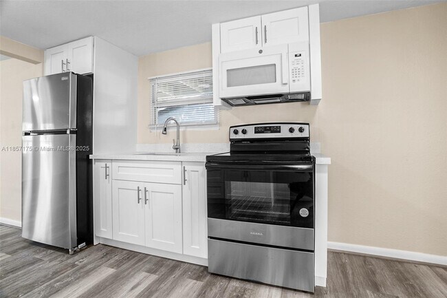 Foto del edificio - 212 SW 11th St