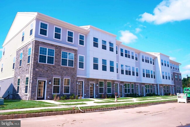 Building Photo - 120 Stoutsburg Blvd