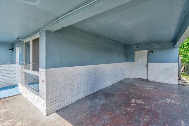 Foto del edificio - 538 NW 18th Ave