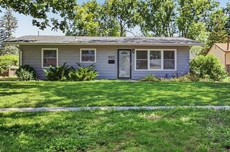 Building Photo - 2116 Ferndale Ave
