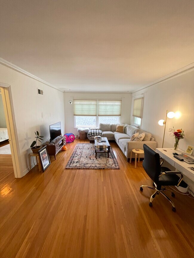 Foto del edificio - 5522 Edgewood Pl