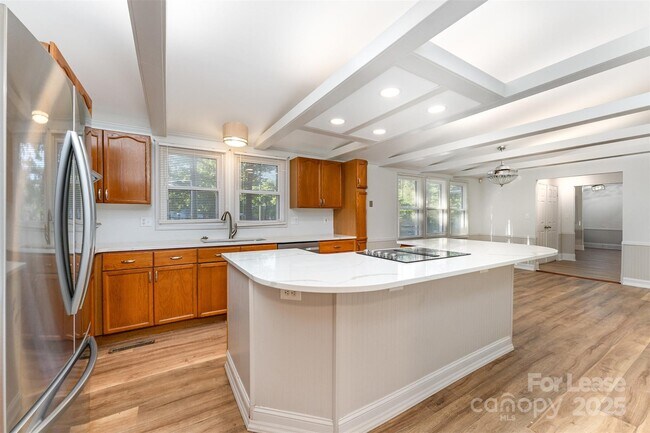 Foto del edificio - 4301 Eagle Chase Dr
