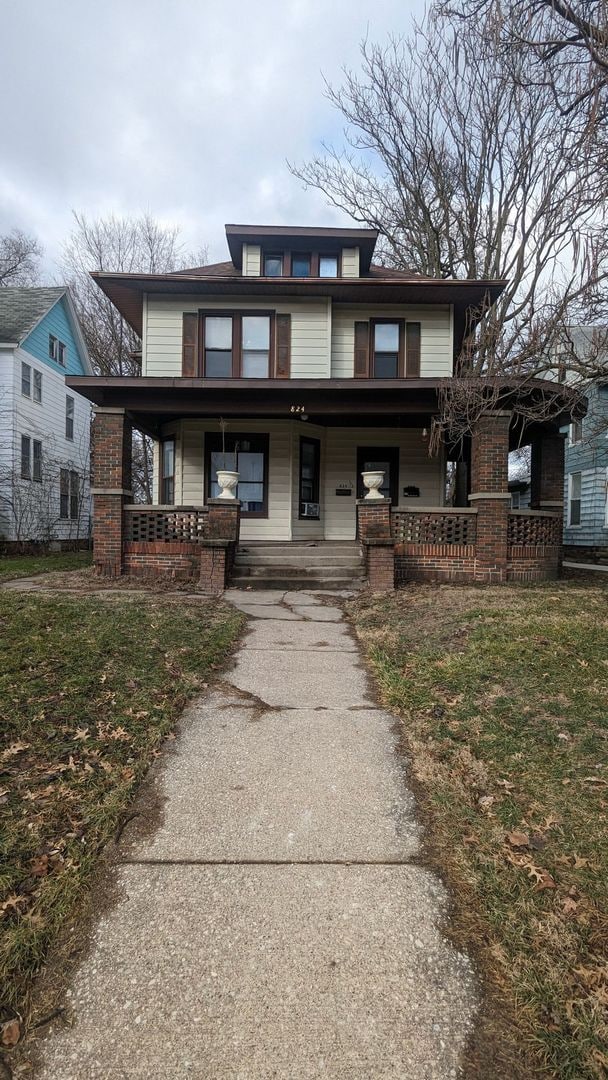 Building Photo - 824 19th St