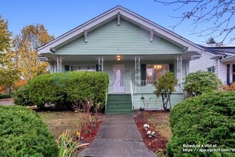 Building Photo - 902 N 77th St