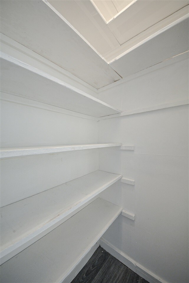 Building Photo - 133 W 28th St