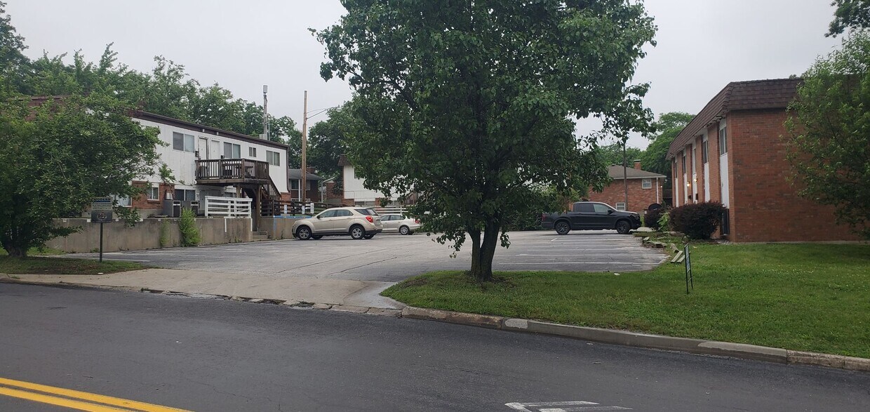 Foto principal - 924 W Texas Ave