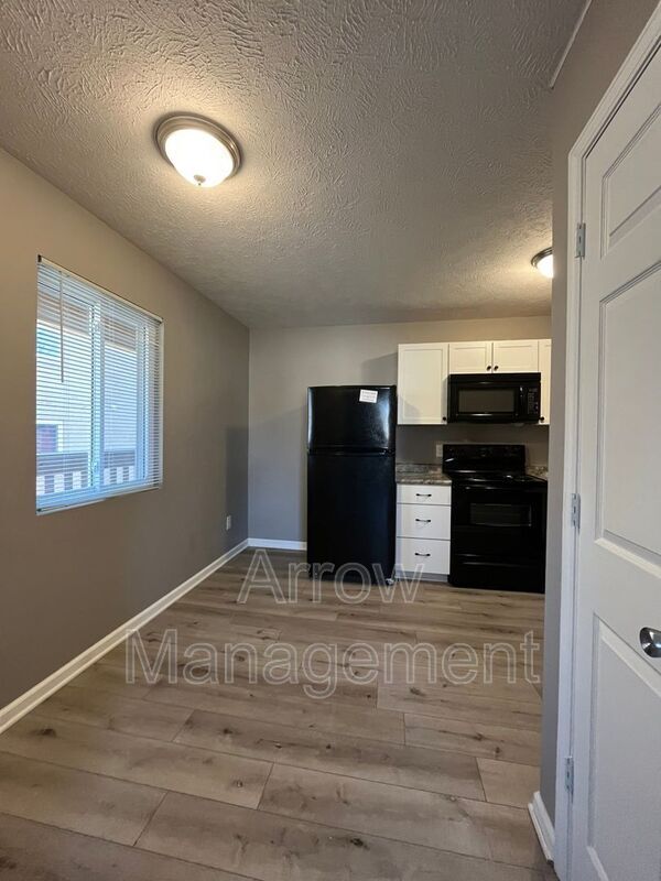 Building Photo - 1119 A St
