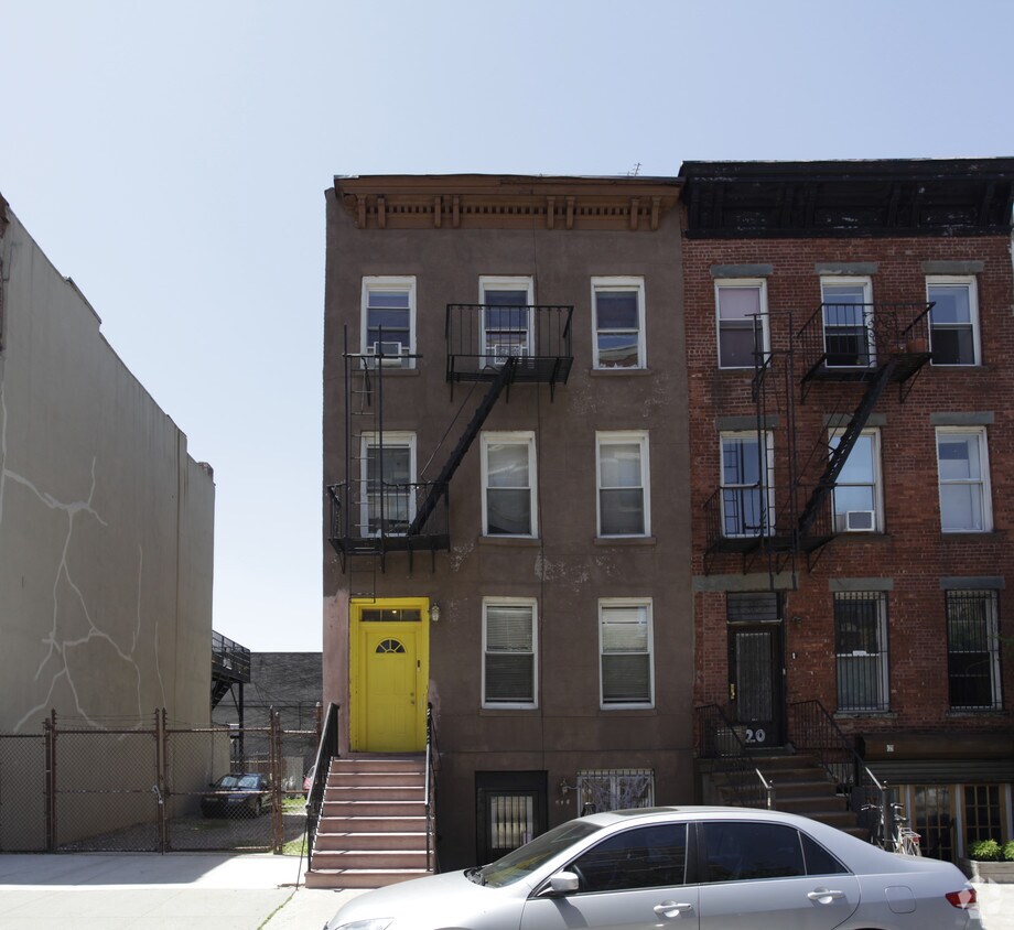 Building Photo - 22 Carroll St