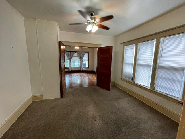 Building Photo - 1110 W Jackson St