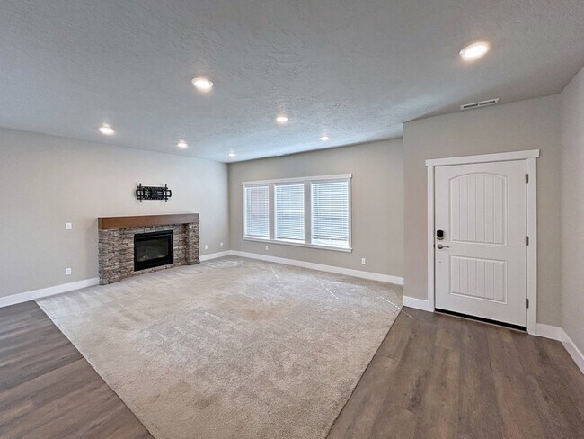 Foto del edificio - 3740 Rockcress Rd