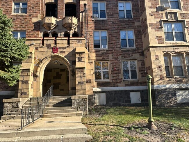 Building Photo - 34 State St