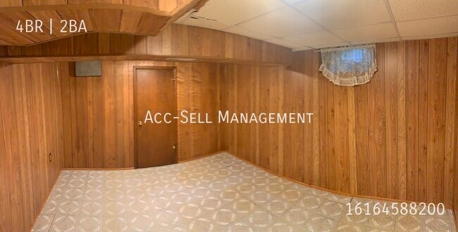 Building Photo - 53 Luray Ave NW