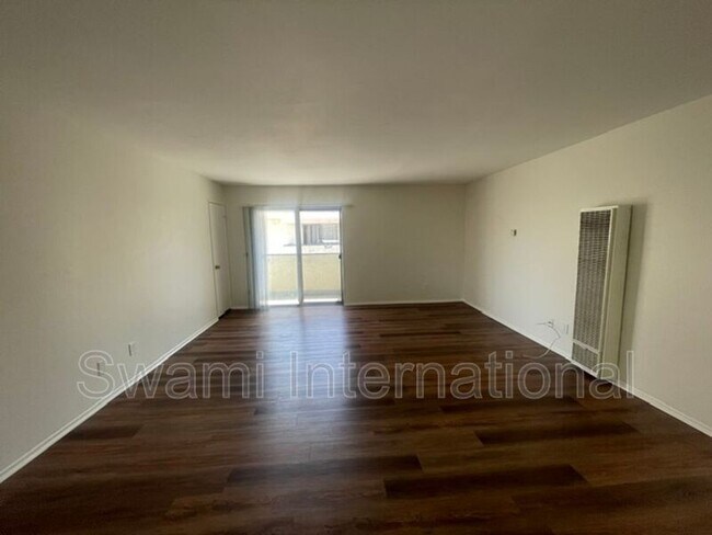 Foto del edificio - 345 Stepney St