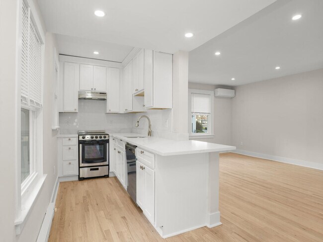 Foto del edificio - 21 Holcomb Ave