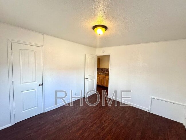 Photo - 2725 S Edison St Apartment