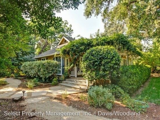 Primary Photo - 3 br, 2 bath House - 43120 Montgomery Ave
