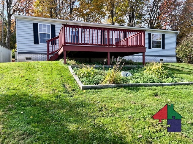 Building Photo - Your Dream Home Awaits: Spacious 3-Bedroom...