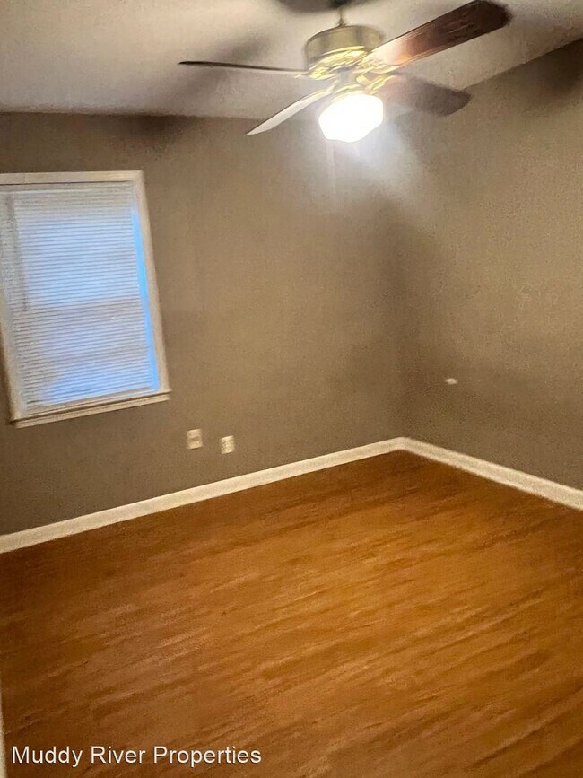 Building Photo - 3 br, 1 bath House - 8652 Kinard Cove