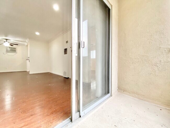 Foto del edificio - 5226 Lexington Ave Los Angeles, CA 90029