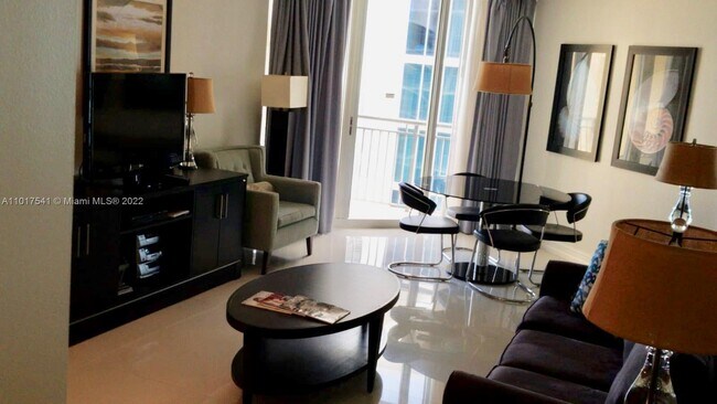 Foto del edificio - 17375 Collins Ave