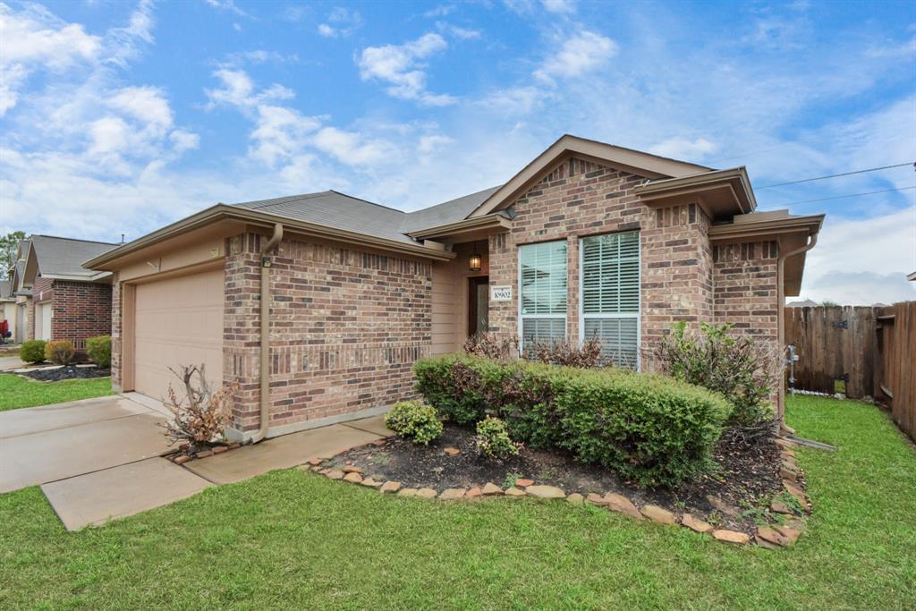 Foto principal - 10902 Harston Dr