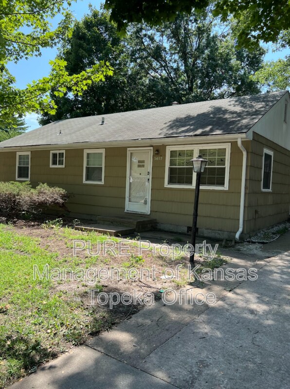 Building Photo - 5407 SW Huntoon St