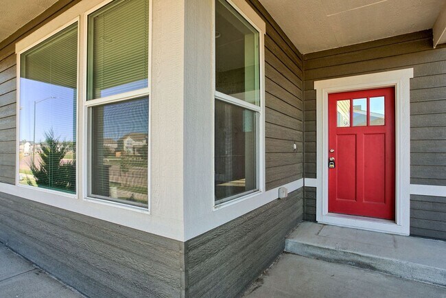 Foto del edificio - Beautiful 3 Bedroom Townhome in Mosaic