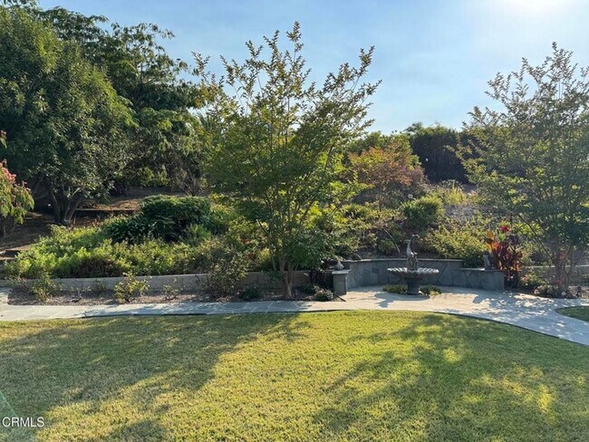 Foto del edificio - 620 Trueno Ave