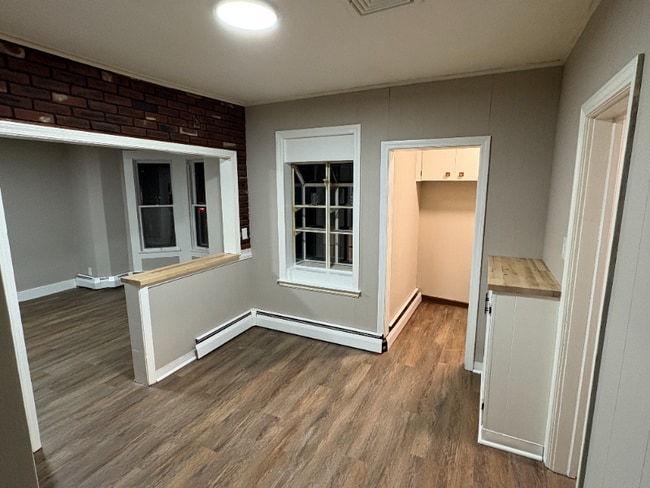 Building Photo - 75 Whiting St