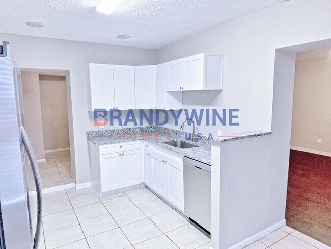 Happy New Year! Move in by 1/15 and get Fe... - 4