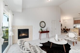 Building Photo - 804 Summer Hawk Dr