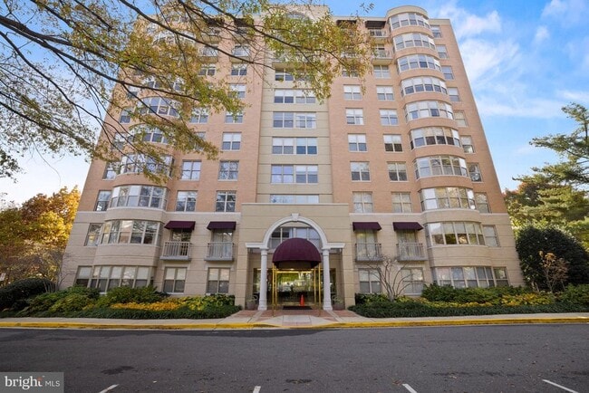 Building Photo - 5000 Battery Ln