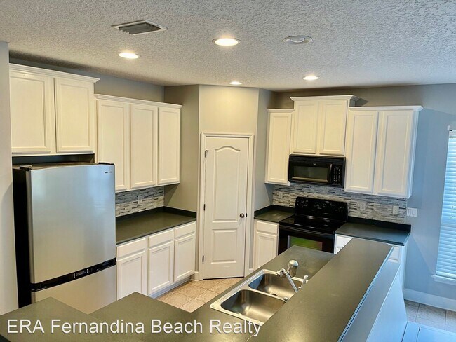 Building Photo - 4 br, 3 bath House - 96048 Long Beach Drive