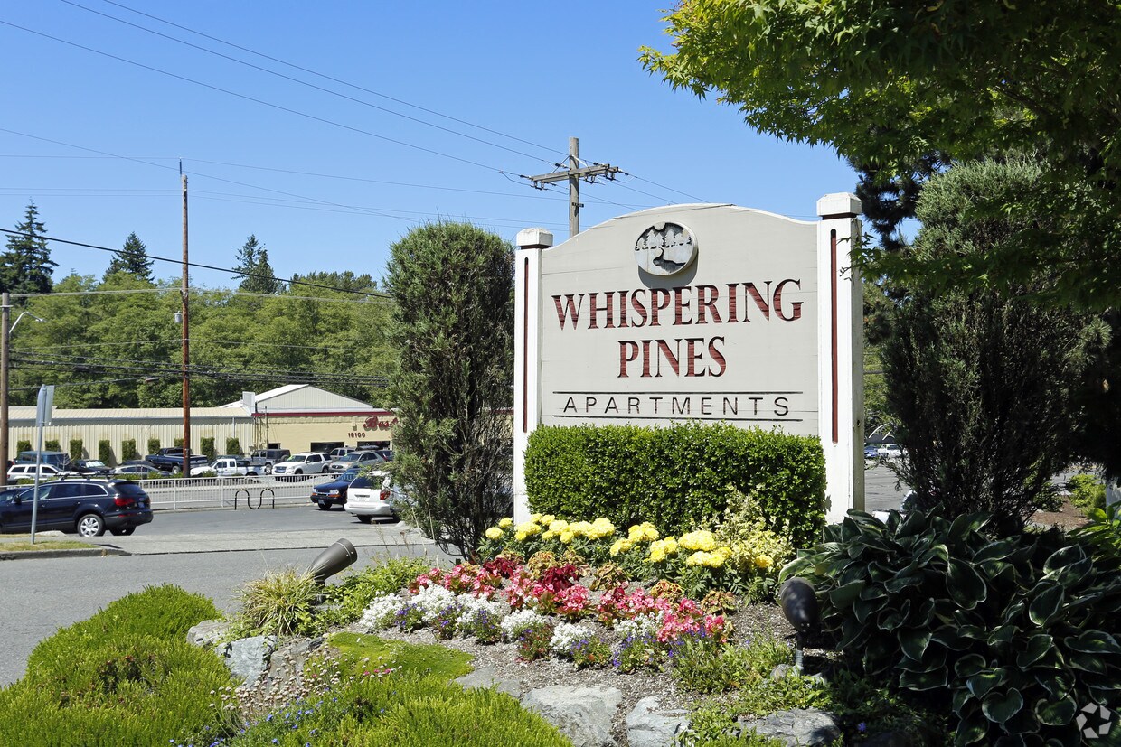 Whispering Pines Apartments Alquileres en Lynnwood, WA