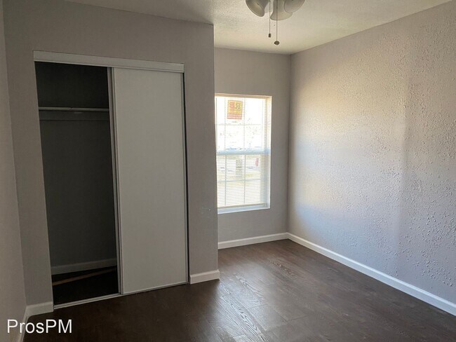 Foto del edificio - 4 br, 1.5 bath House - 509 Woodford