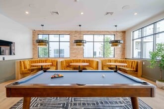 Building Photo - Alexan Waltham