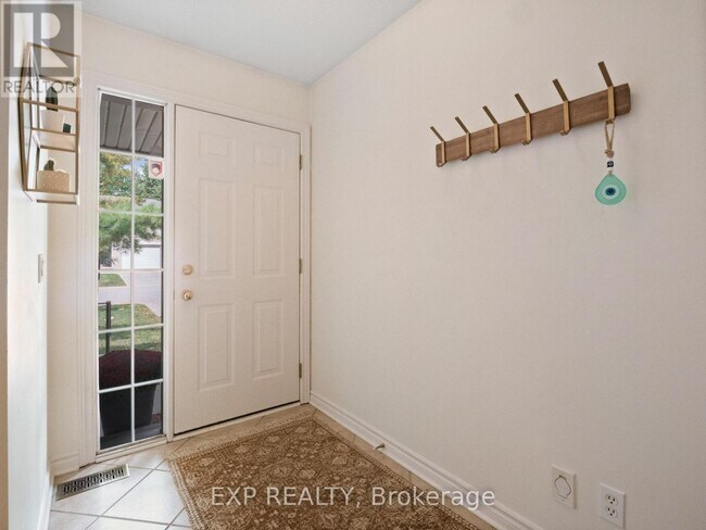 Photo du bâtiment - 3241 Montrose Rd