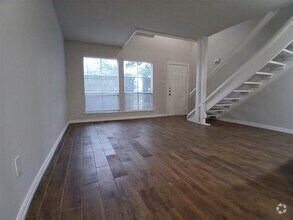 Building Photo - 4640 Country Creek Dr