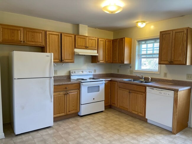 Foto del edificio - Two Bedroom Apartment for Rent