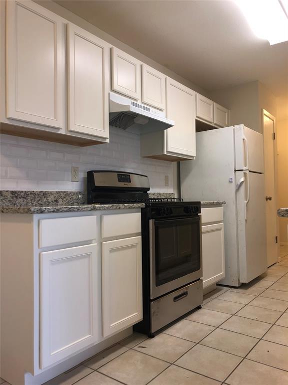 Foto del edificio - 4605 Brown Bark Pl