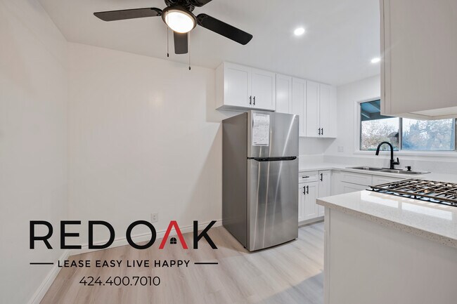 Building Photo - Delightful One Bedroom with Tons Of Natura...