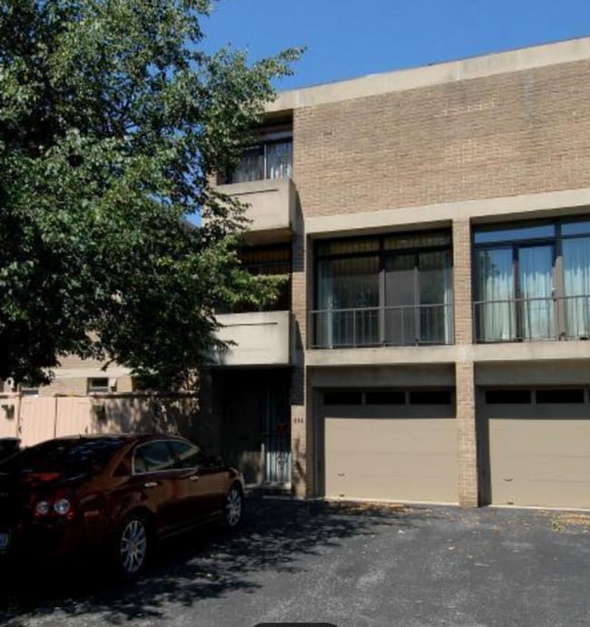Building Photo - 226 M St SW