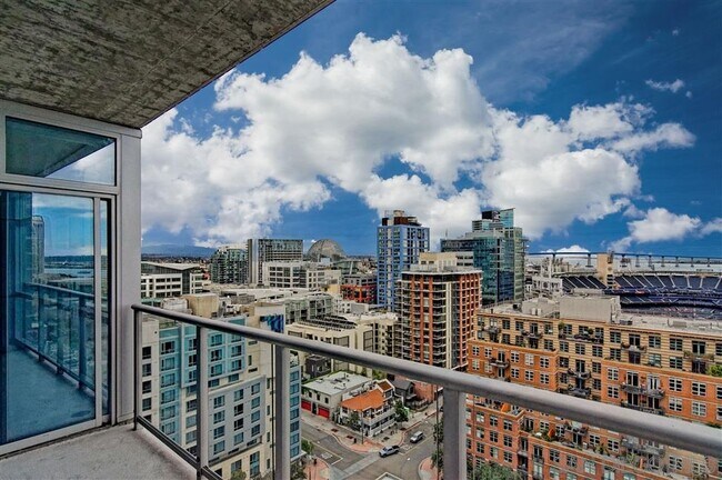 Foto del edificio - 800 The Mark Ln