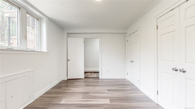 Building Photo - 1403 Troy Ave