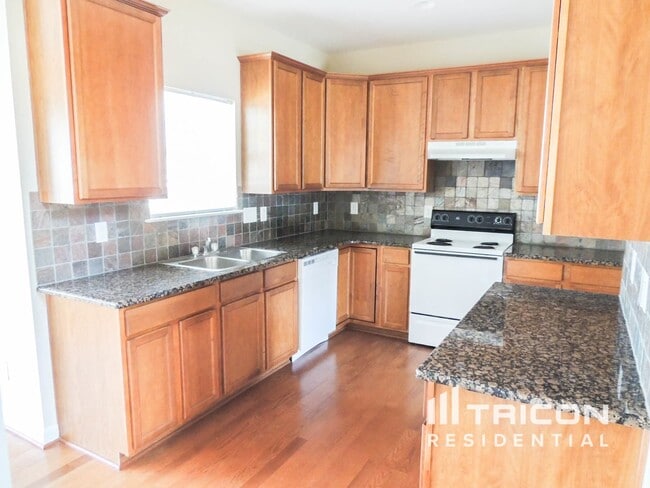 Building Photo - 2625 Sierra Chase Dr