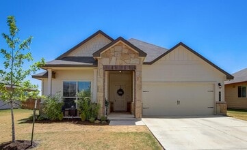 Building Photo - 511 Kyra Ln